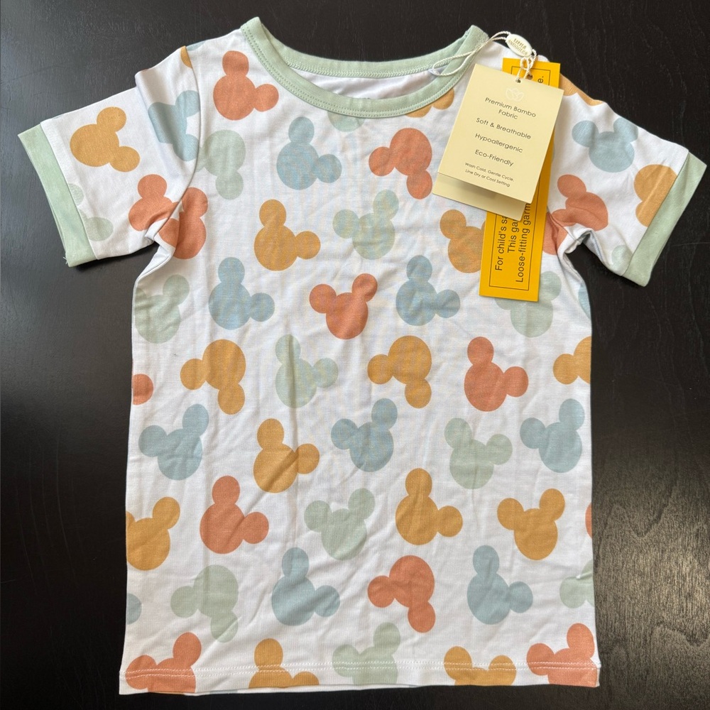 Charlie’s Project/Little Snuggles Disney Two Piece Short Sleeve Pajama Set - Picture 2 of 8